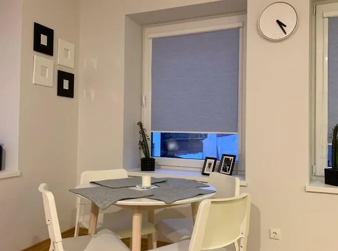 Apartment Bright 1bd In Old Town By Hostlovers *